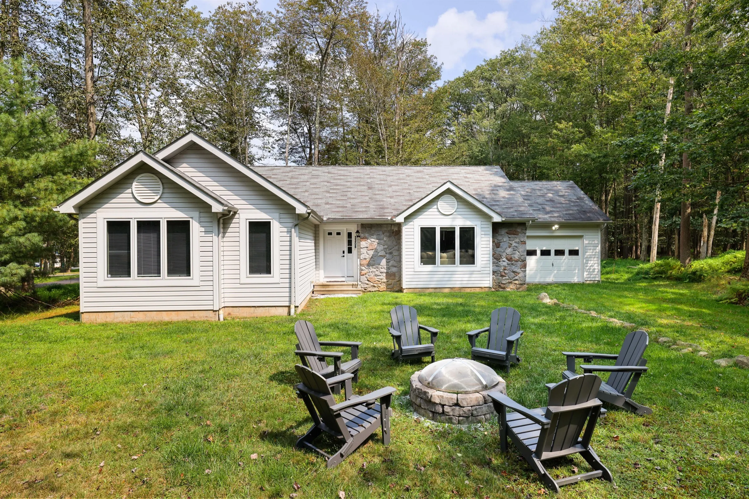 3308 Beechridge, Pocono Summit